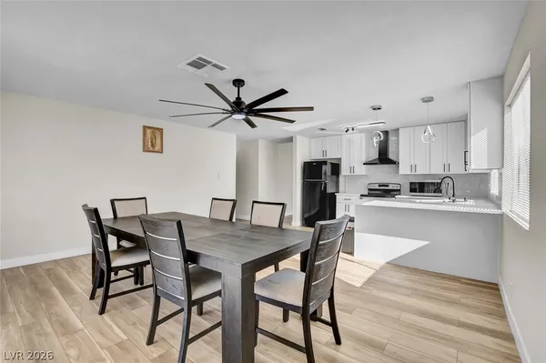 $2,000 | 6009 West Carpenteria Way, Las Vegas, NV 89108