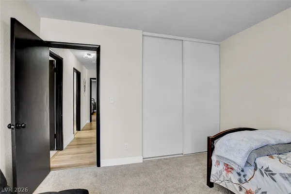 $2,000 | 6009 West Carpenteria Way, Las Vegas, NV 89108