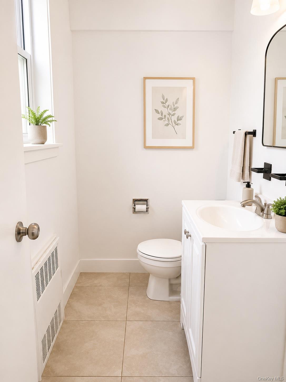 131-11 Kew Gardens Road, Unit 4H Queens, NY 11418 - Photo 5 of 6 half bathroom