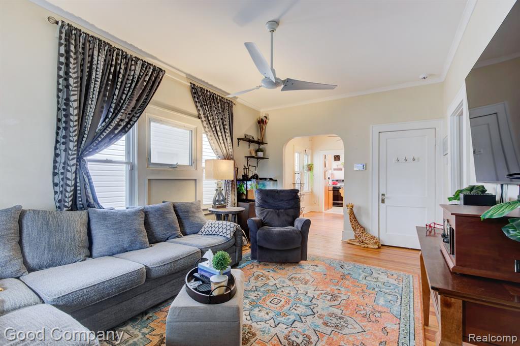2205 Dorothea Road Berkley, MI 48072 - Photo 2 of 29