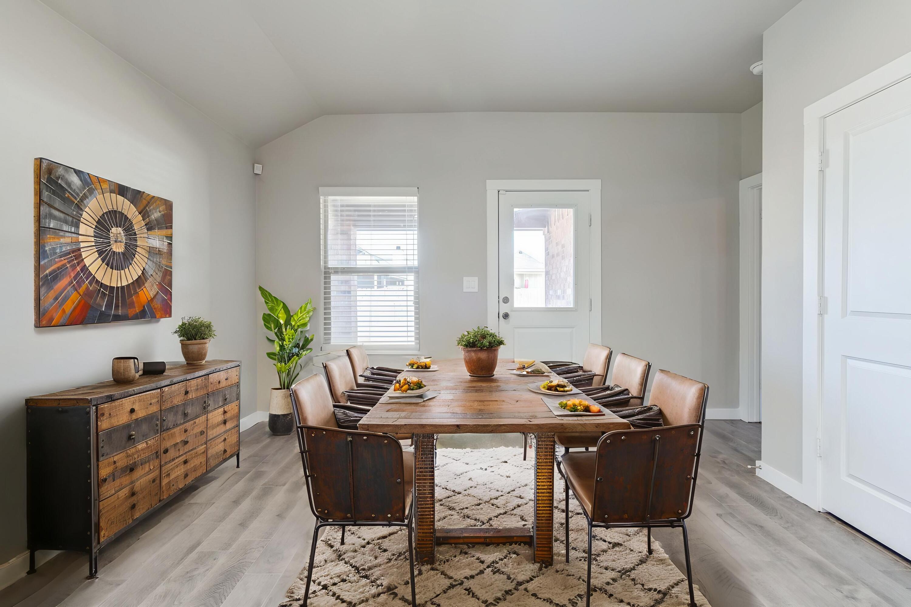 4710 126th Street Lubbock, TX 79424 - Photo 4 of 32 DSC02805_6_7_8_9 - Dining Room - Industr