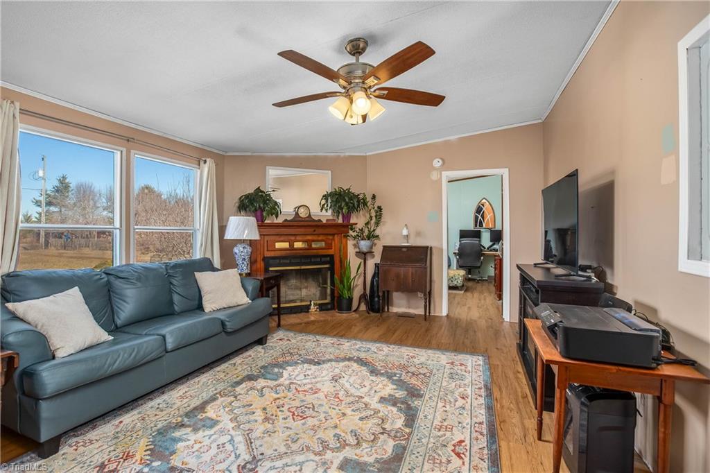 1405 Oliver Road Rockwell, NC 28138 - Photo 3 of 19 Family Room