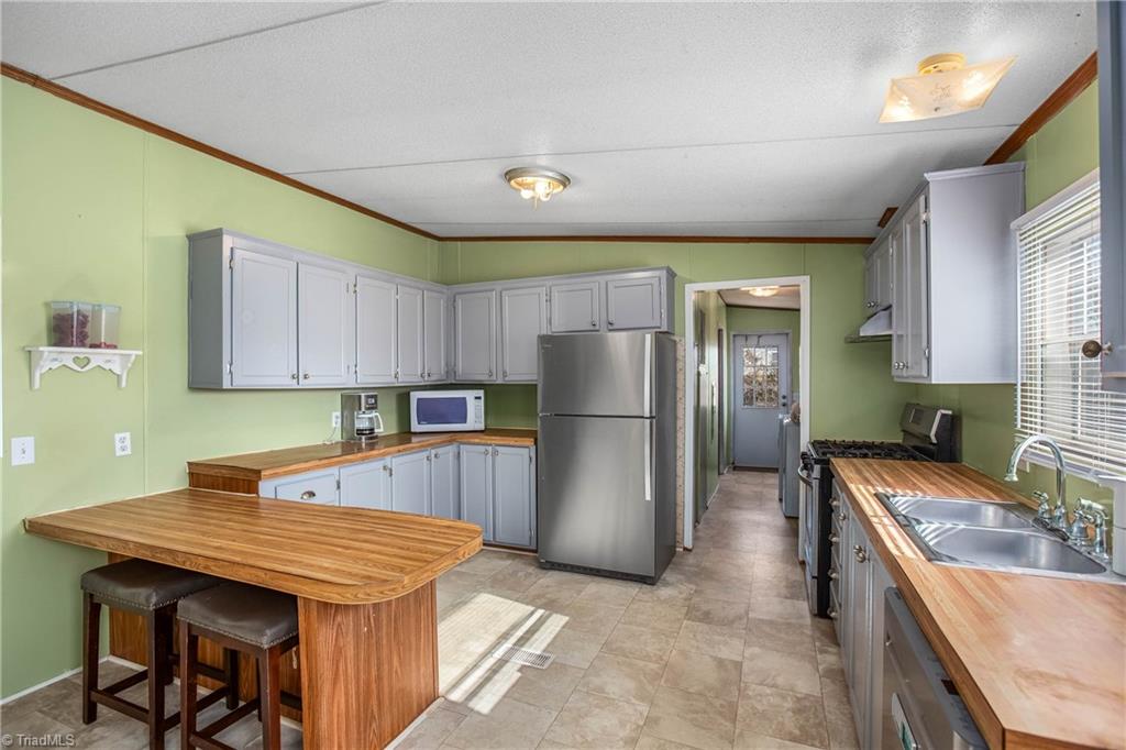 1405 Oliver Road Rockwell, NC 28138 - Photo 4 of 19 Kitchen