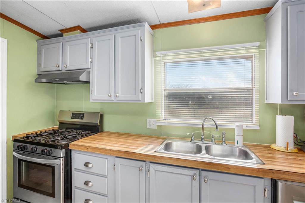 1405 Oliver Road Rockwell, NC 28138 - Photo 7 of 19 Kitchen