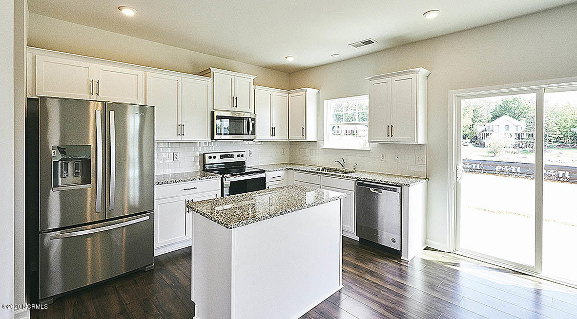 407 Frida Road New Bern, NC 28560 - Photo 10 of 32 DSC04484_web