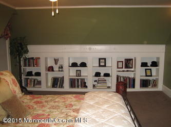 27 Rumson Road Rumson, NJ 07760 - Photo 15 of 23 masterbrbuiltin2