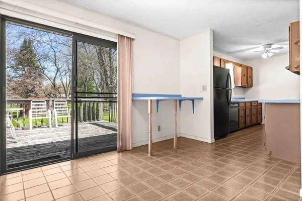 $190,000 | 14735 Lunar Drive, Bloomington, IL 61705