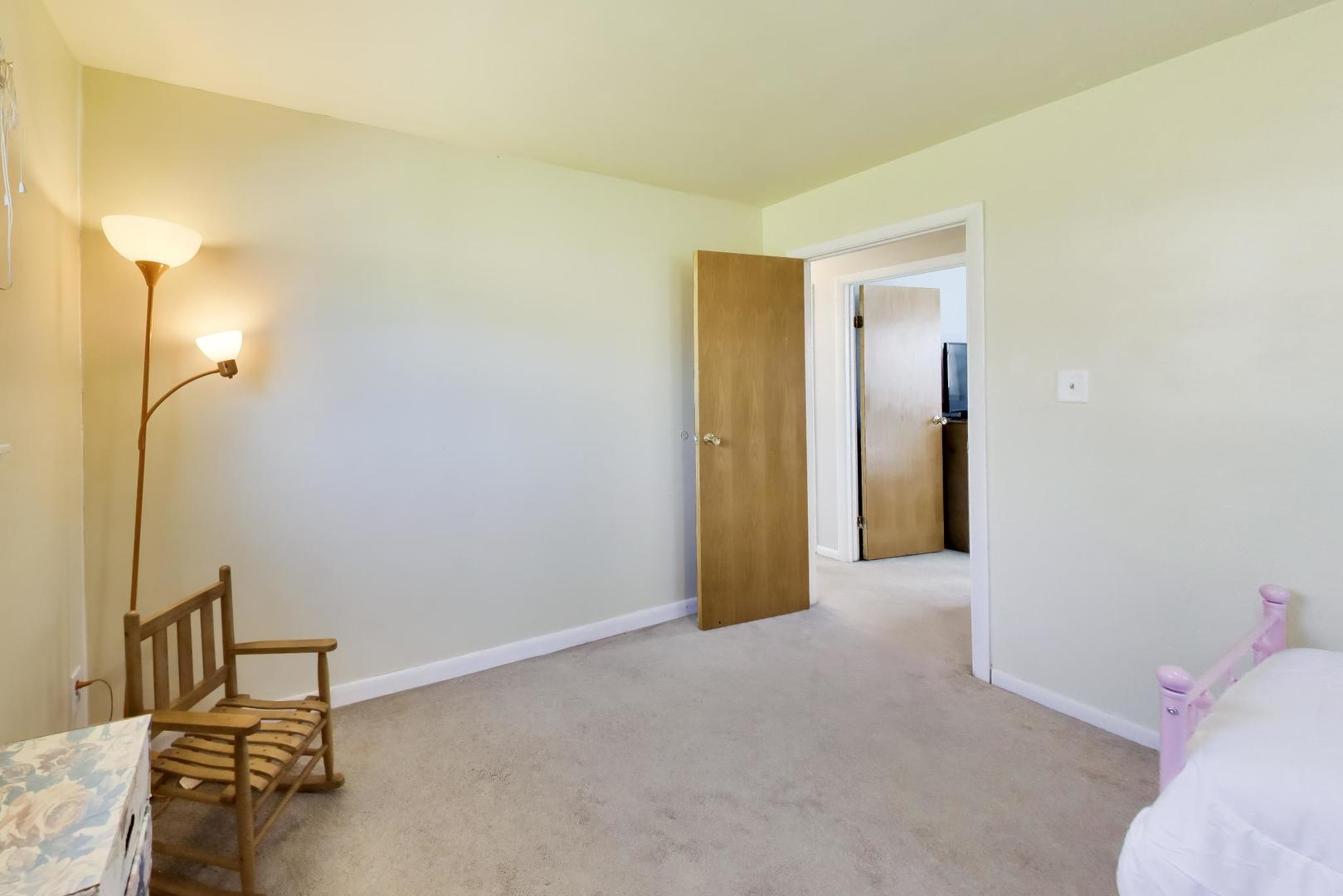 2N135 Bloomingdale Road Glendale Heights, IL 60139 - Photo 13 of 23