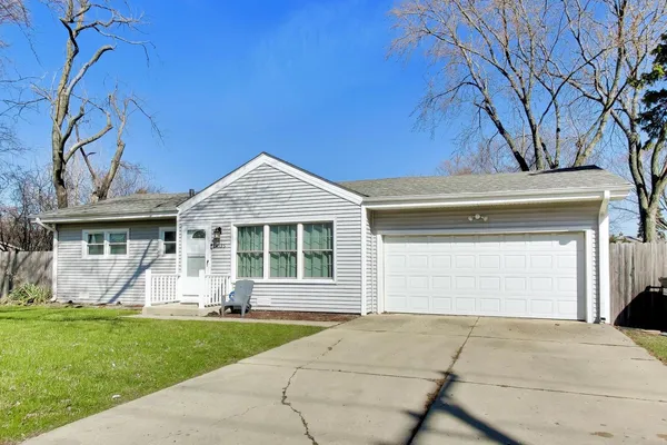 $289,000 | 2N135 Bloomingdale Road, Glendale Heights, IL 60139