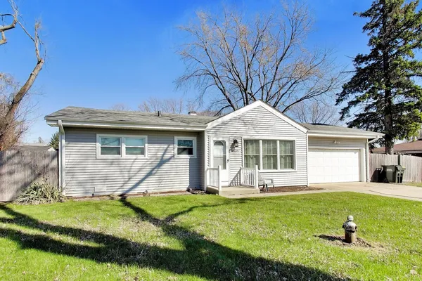 $289,000 | 2N135 Bloomingdale Road, Glendale Heights, IL 60139