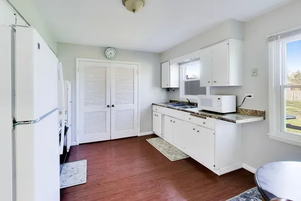 $289,000 | 2N135 Bloomingdale Road, Glendale Heights, IL 60139