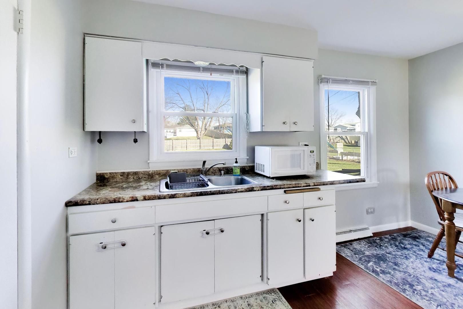 2N135 Bloomingdale Road Glendale Heights, IL 60139 - Photo 9 of 23