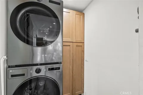 a close up view of washer and dryer