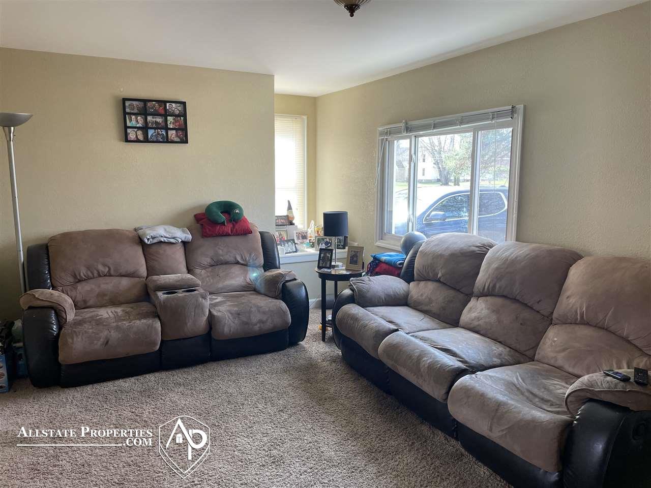 2268 Covert Road Burton, MI 48509 - Photo 2 of 11 50037472-1.JPG