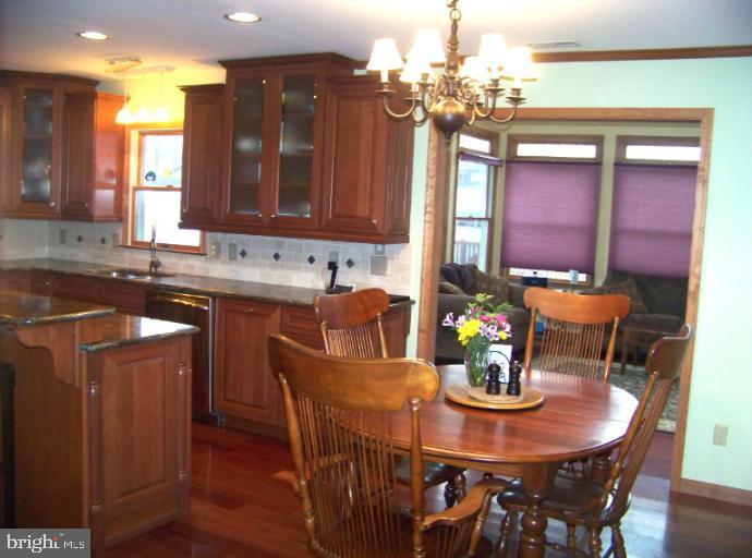 1018 Love Point Road Stevensville, MD 21666 - Photo 2 of 20 Kitchen