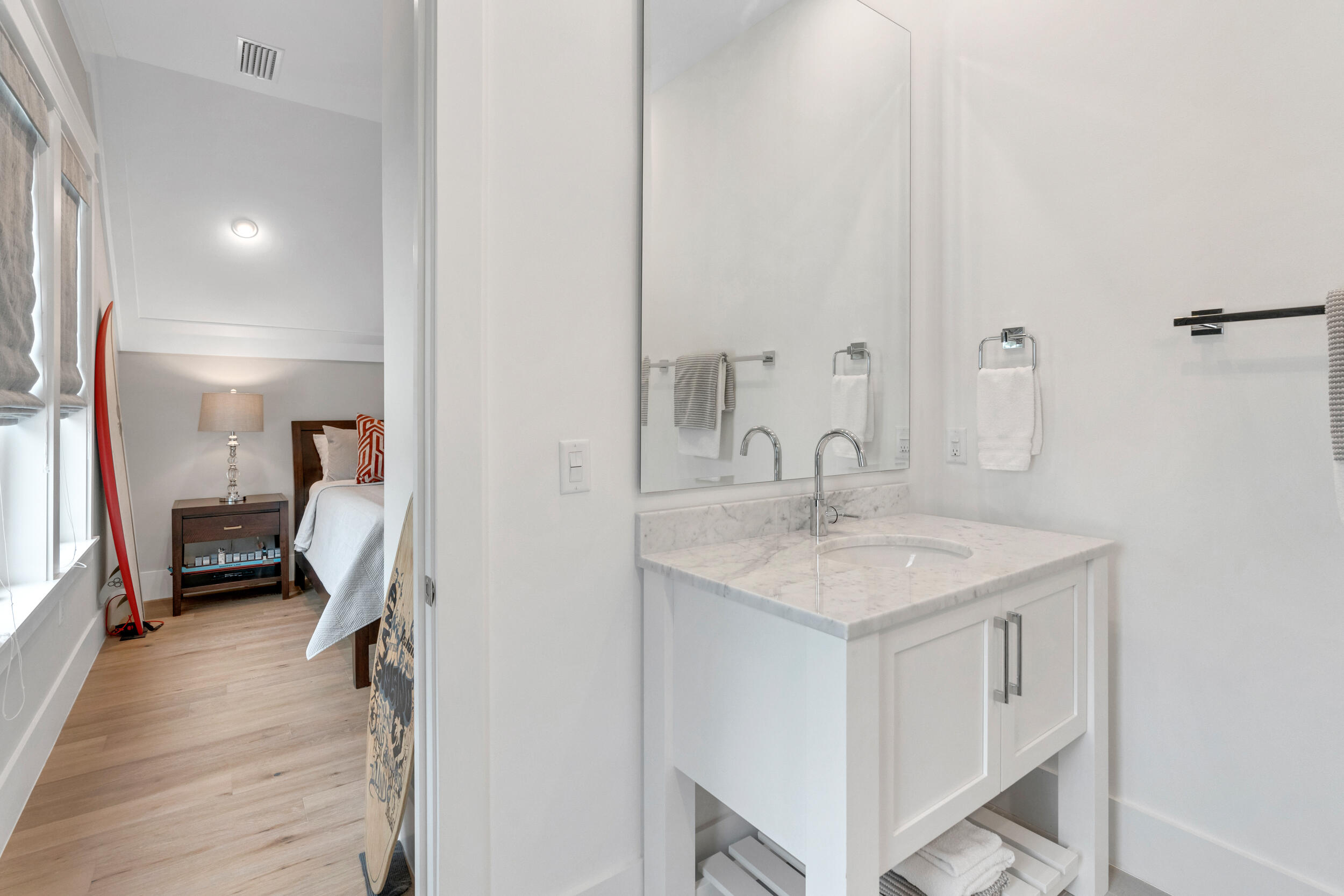 486 Cannonball Ln Inlet Beach Inlet Beach, FL 32461 - Photo 89 of 111 Adjoining Bathroom to Bedroom 2