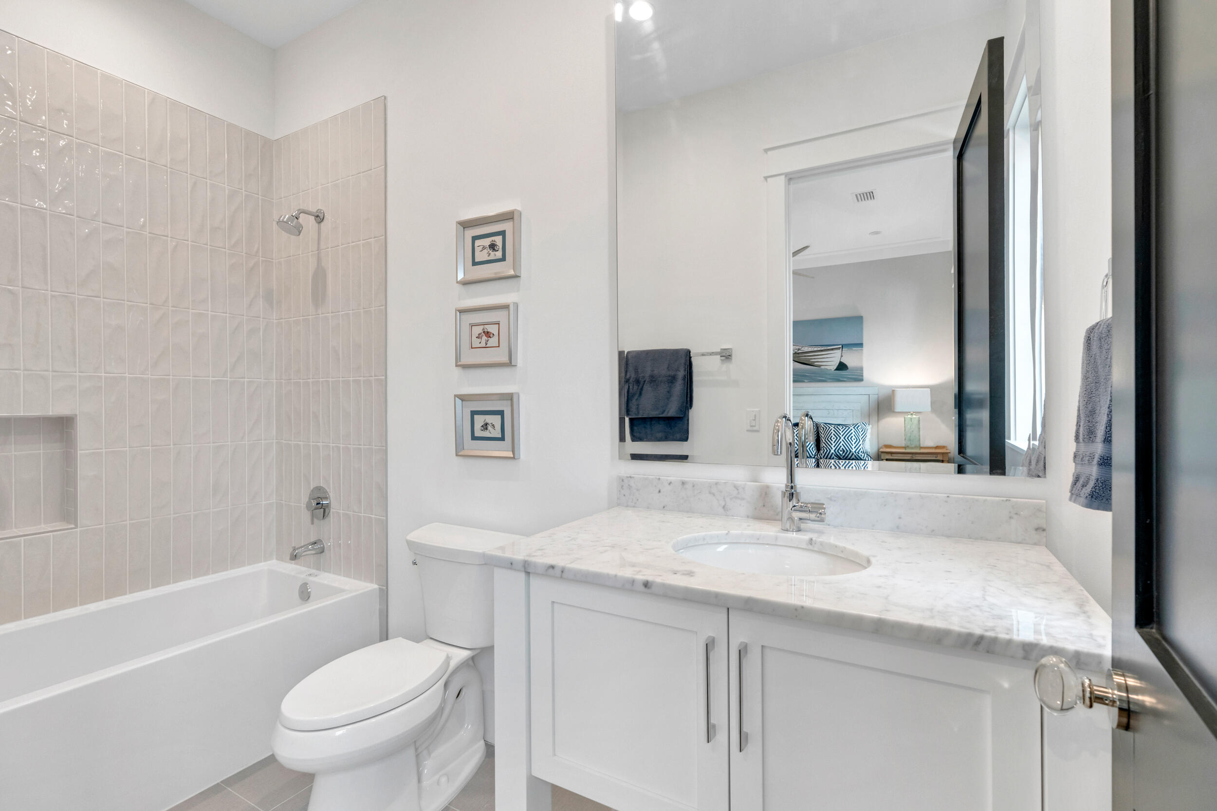 486 Cannonball Ln Inlet Beach Inlet Beach, FL 32461 - Photo 97 of 111 Bathroom adjoining Bedroom 3
