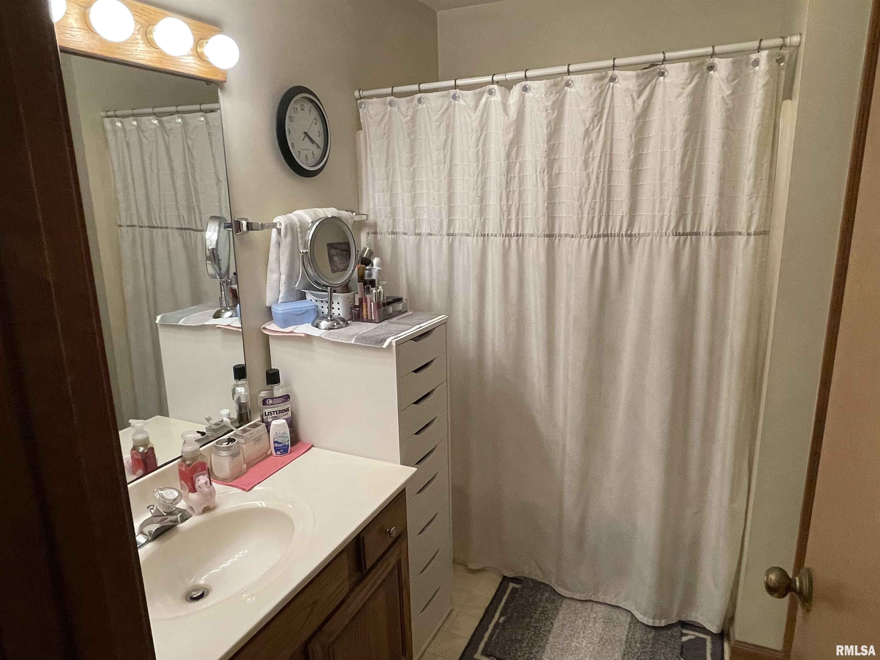 1213 Dani Lane Springfield, IL 62712 - Photo 16 of 22 Gallery Image 16
