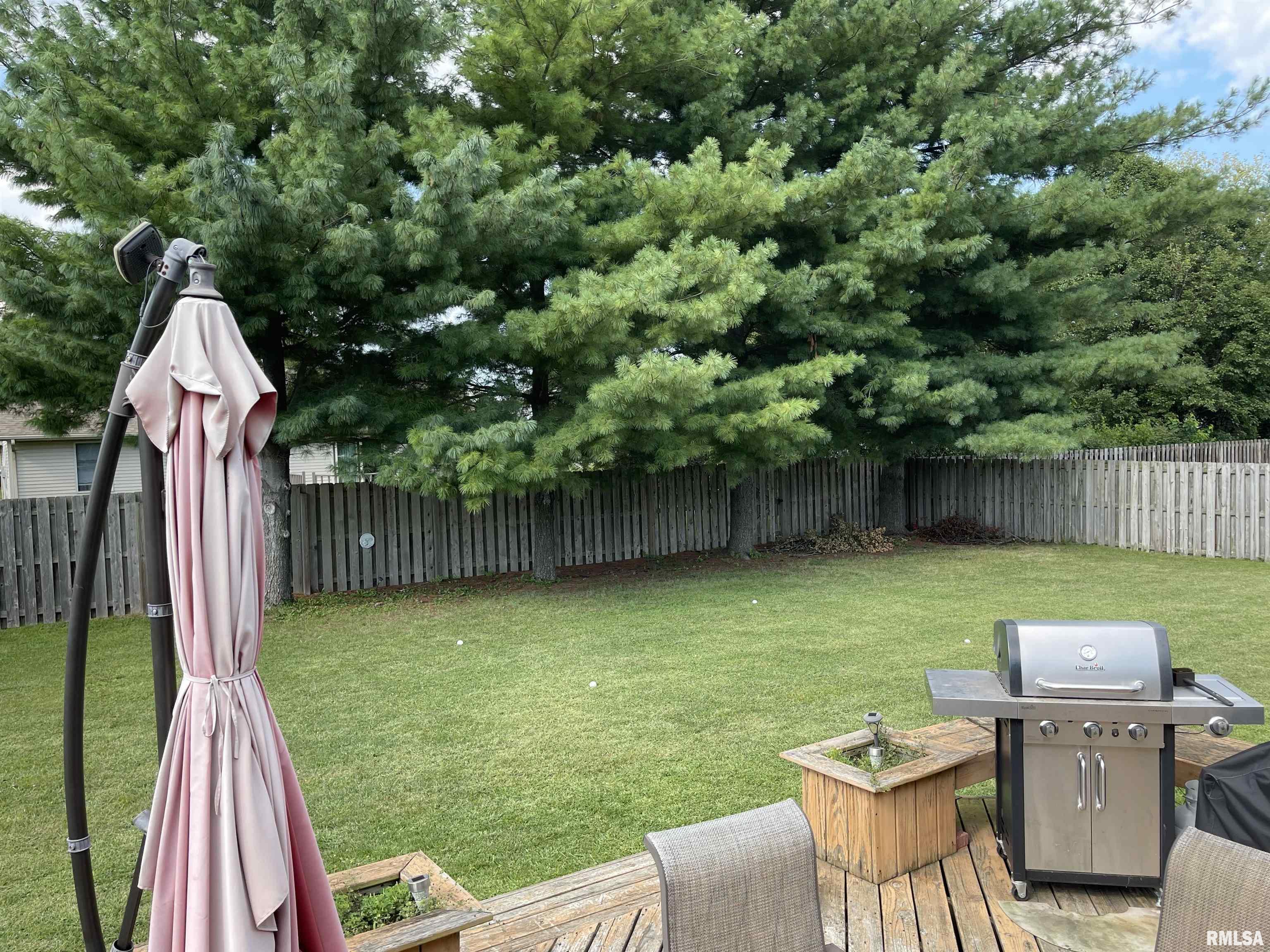 1213 Dani Lane Springfield, IL 62712 - Photo 19 of 22 Gallery Image 19