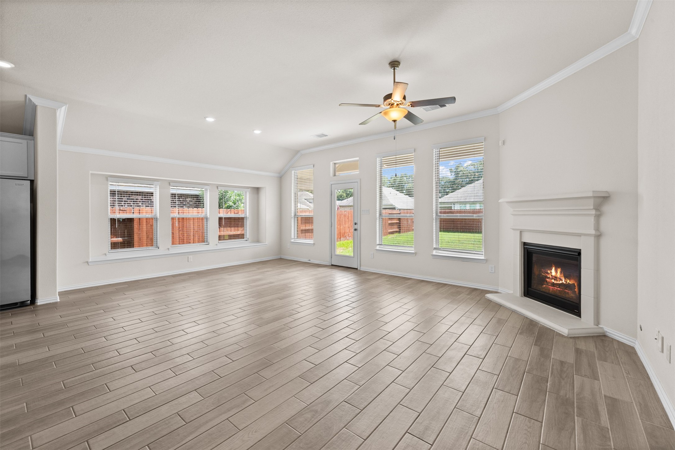 4331 Tawny Timber Drive Spring, TX 77386 - Photo 11 of 49 Family room and dining area.