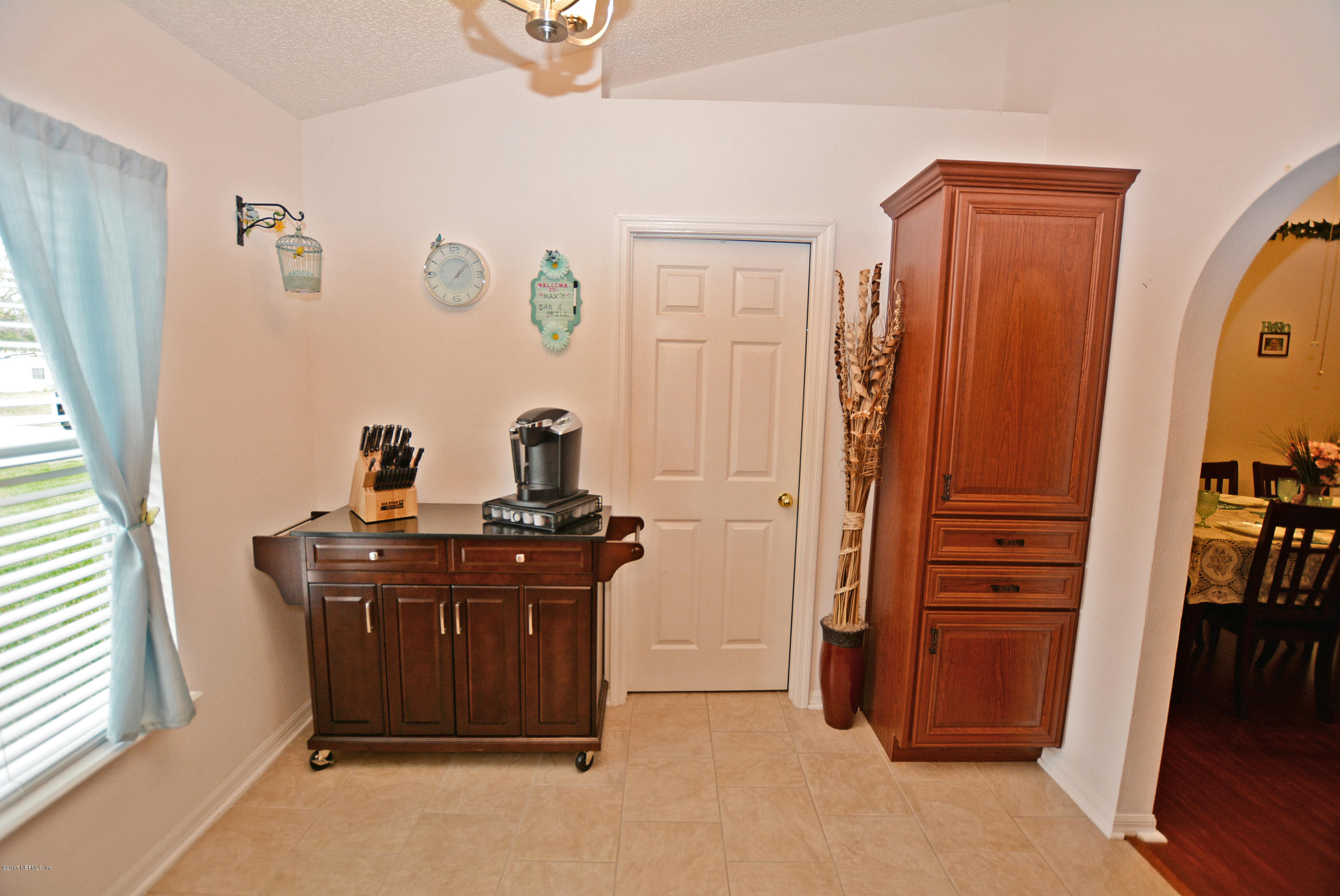 7319 Gum Tree Road Jacksonville, FL 32244 - Photo 24 of 41 a view of a hallway with closet