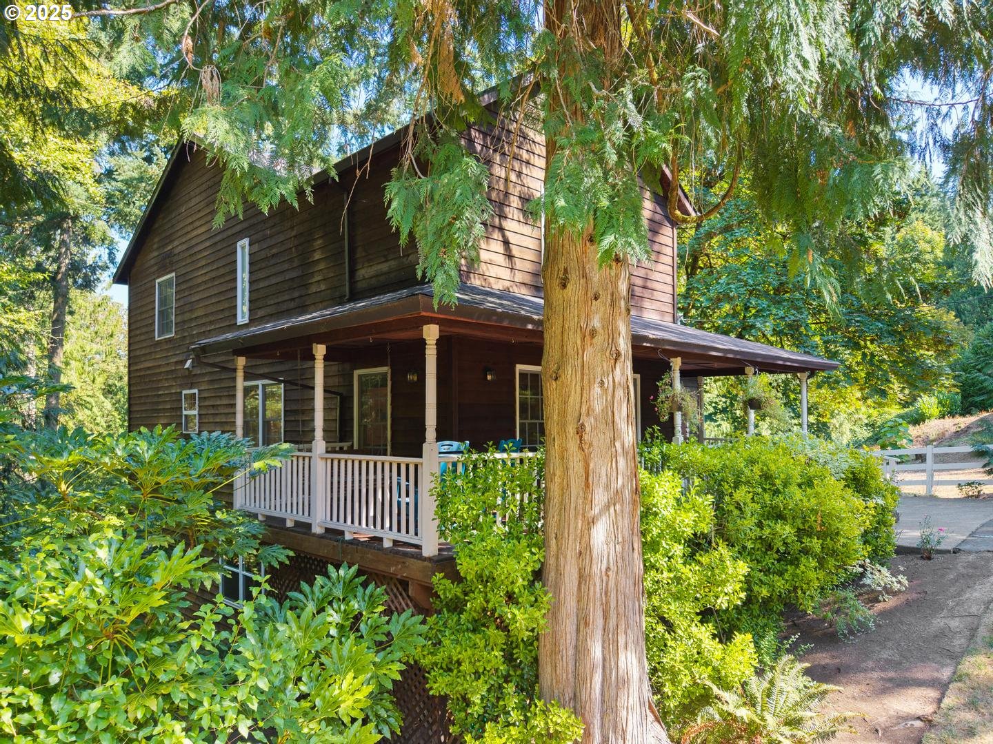 1035 Southwest Palatine Street Portland, OR 97219 - Photo 1 of 47 Gallery Image 1