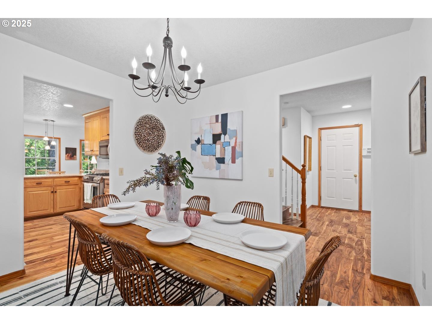 1035 Southwest Palatine Street Portland, OR 97219 - Photo 12 of 47 Dining Room