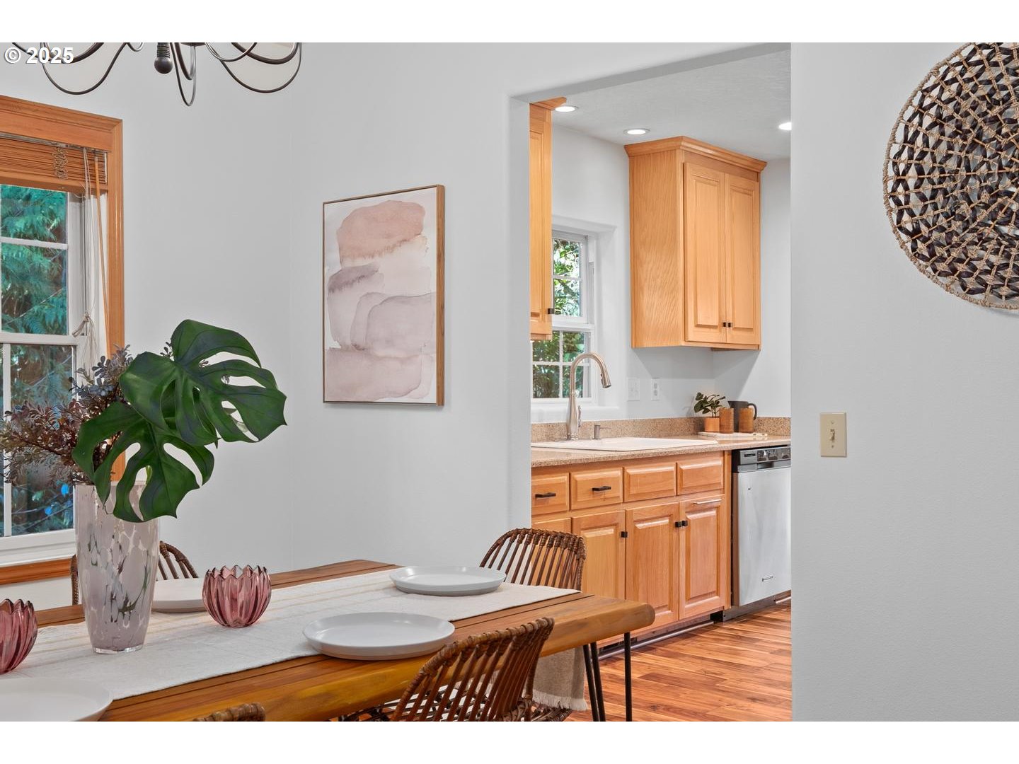 1035 Southwest Palatine Street Portland, OR 97219 - Photo 14 of 47 Gallery Image 14