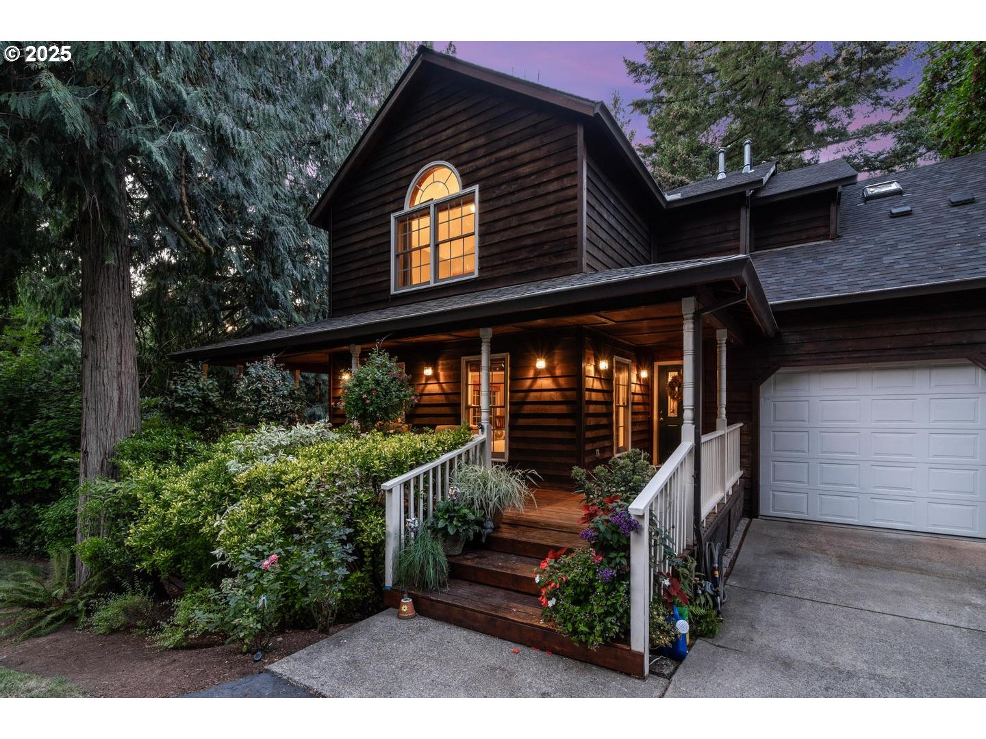1035 Southwest Palatine Street Portland, OR 97219 - Photo 3 of 47 Gallery Image 3