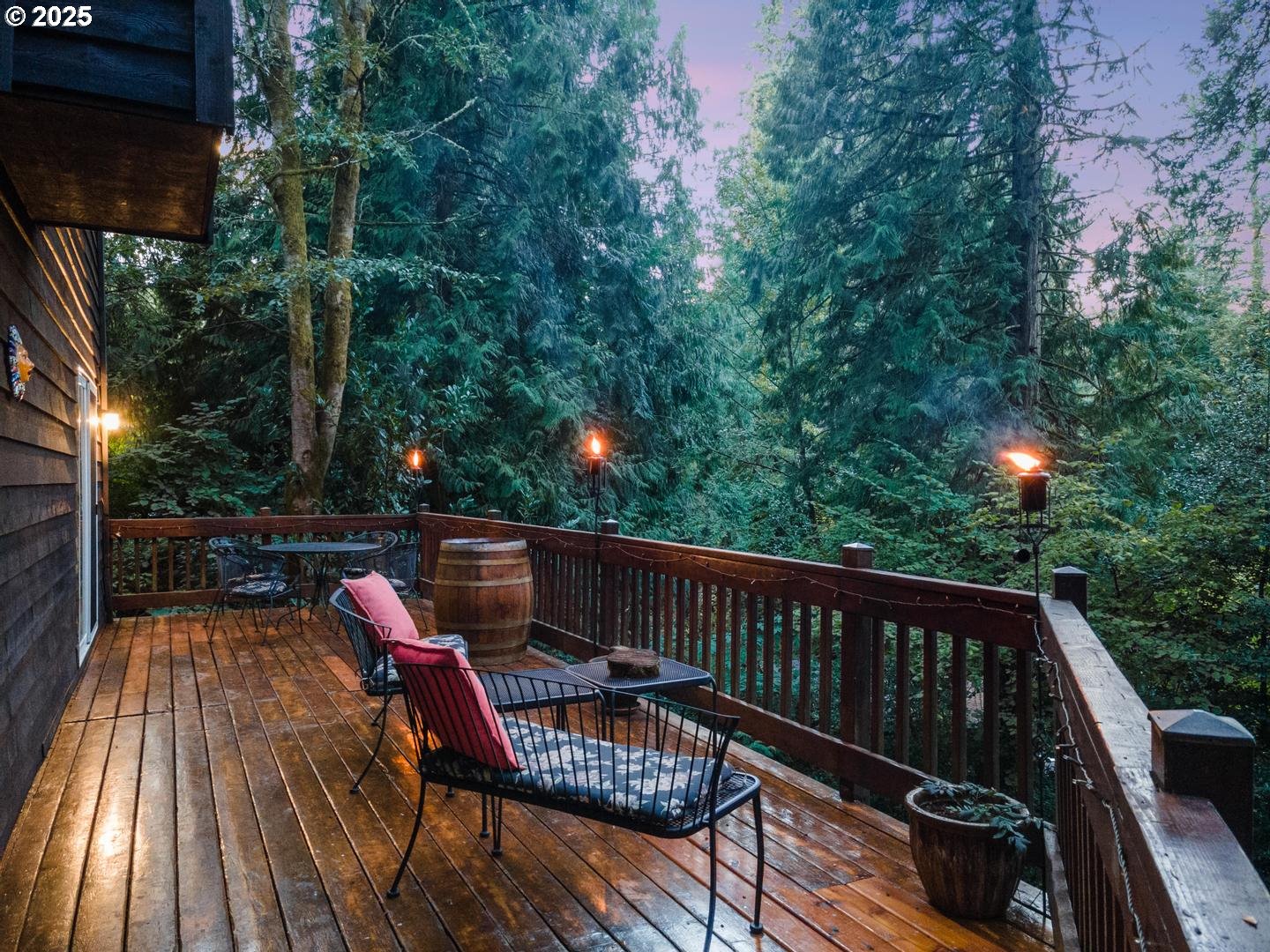 1035 Southwest Palatine Street Portland, OR 97219 - Photo 40 of 47 Deck