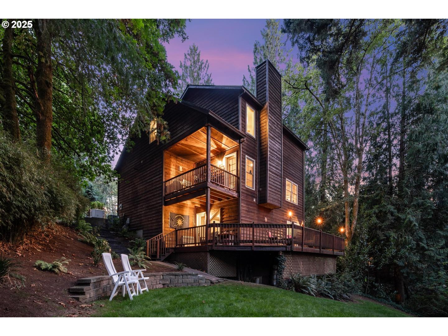 1035 Southwest Palatine Street Portland, OR 97219 - Photo 4 of 47 Gallery Image 4