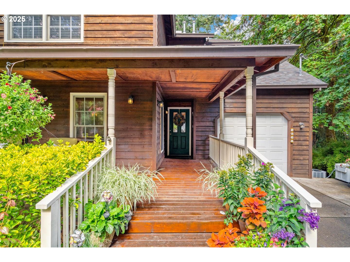 1035 Southwest Palatine Street Portland, OR 97219 - Photo 7 of 47 Gallery Image 7