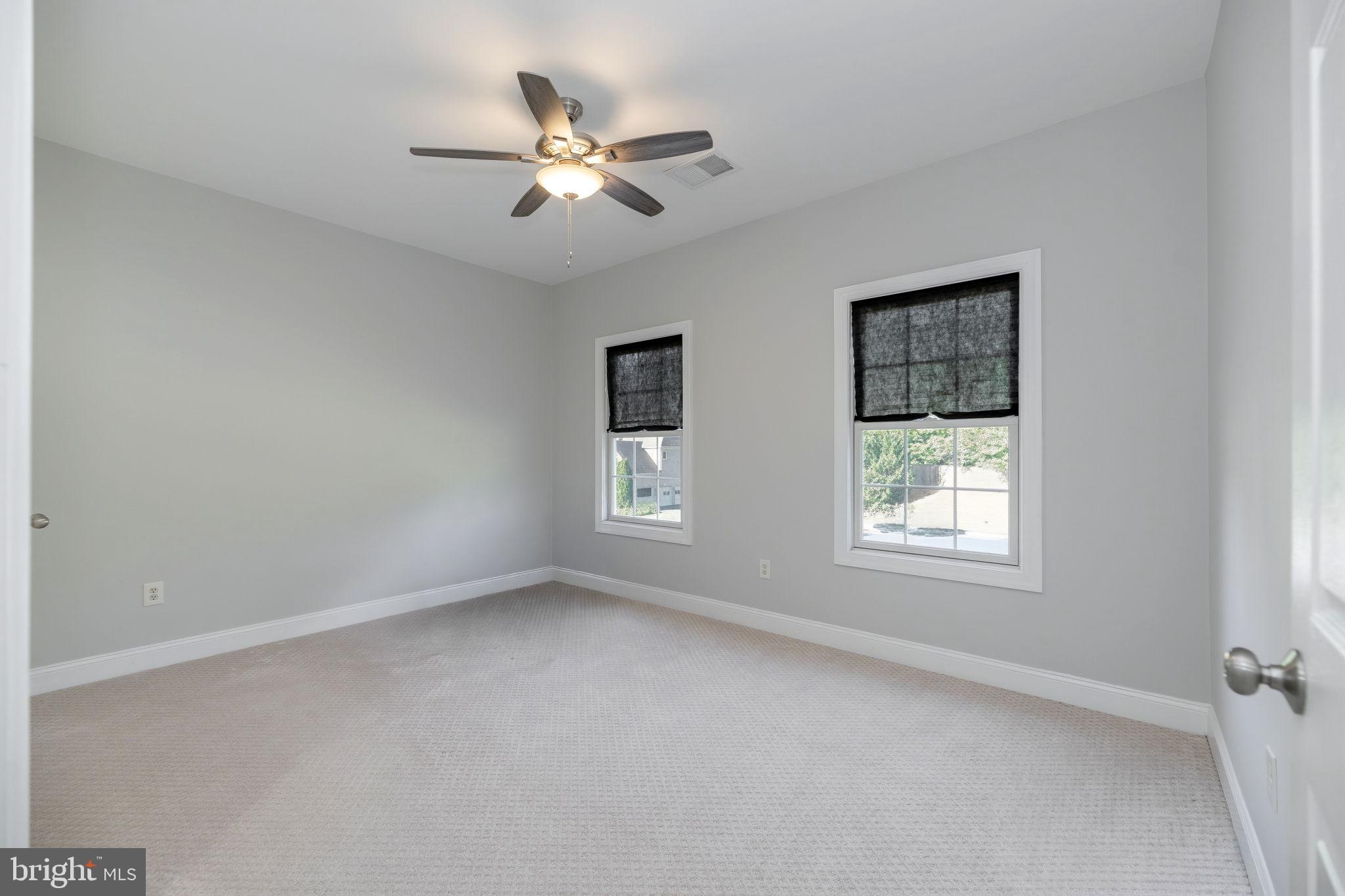 6039 Deer Ridge Trail Springfield, VA 22150 - Photo 33 of 103