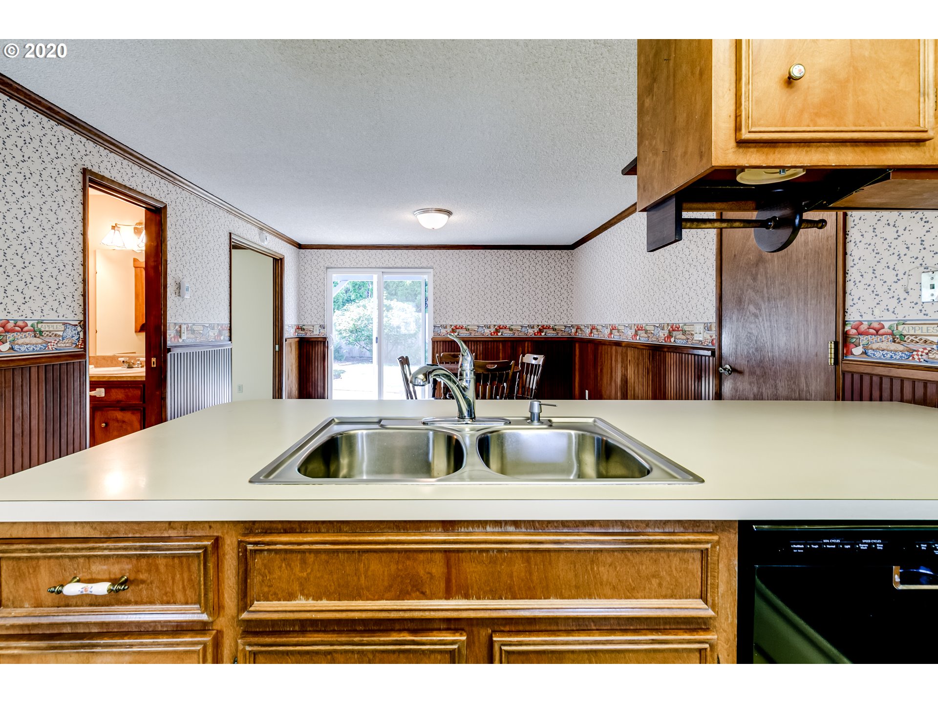 7119 C Street Springfield, OR 97478 - Photo 13 of 32