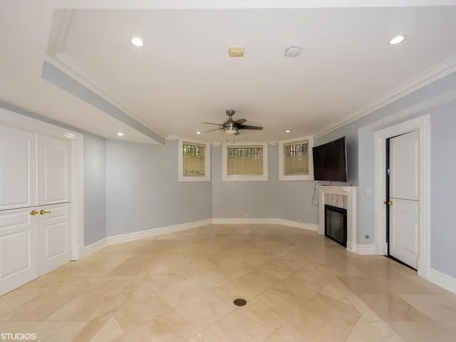 $6,500 | 1201 North Astor Street, Unit G, Chicago, IL 60610