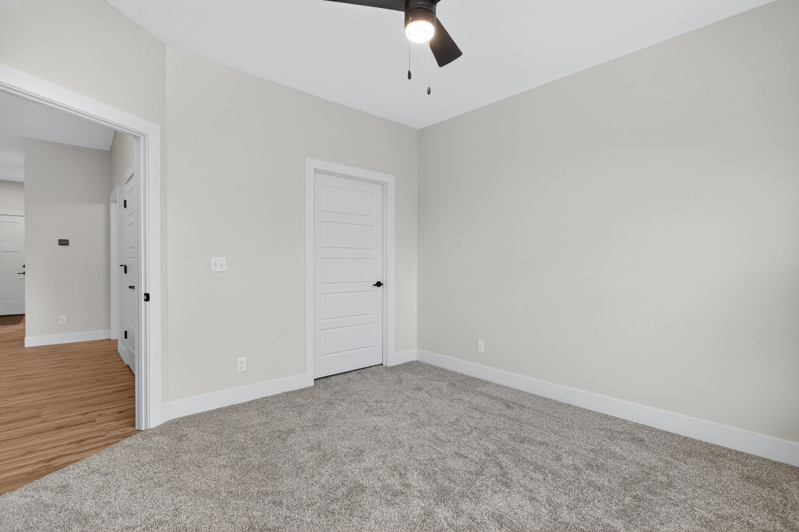 412 North 2nd Street Eldridge, IA 52748 - Photo 23 of 30 a view of an empty room