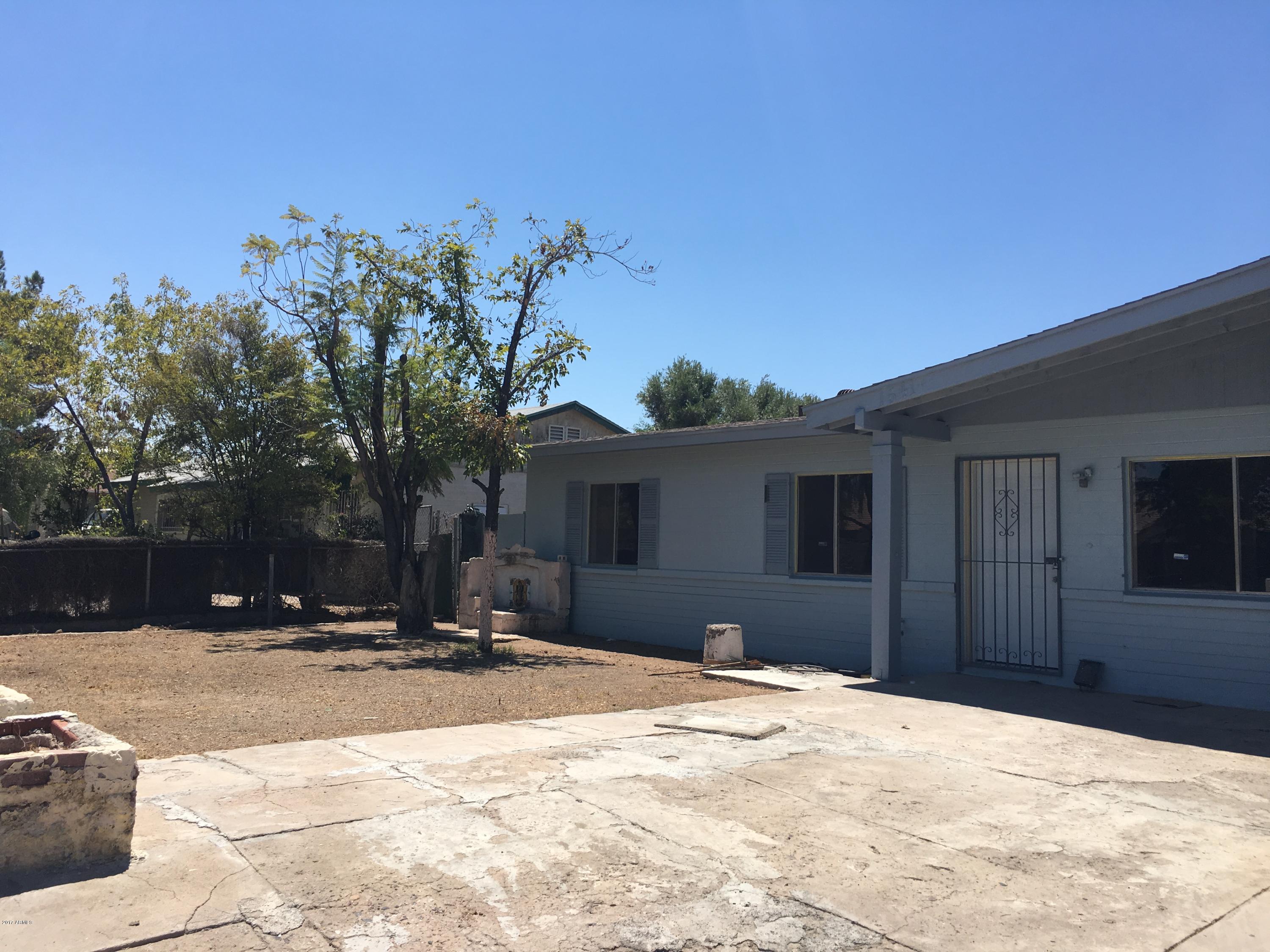 1541 West Vineyard Road Phoenix, AZ 85041 - Photo 3 of 30 IMG_5773