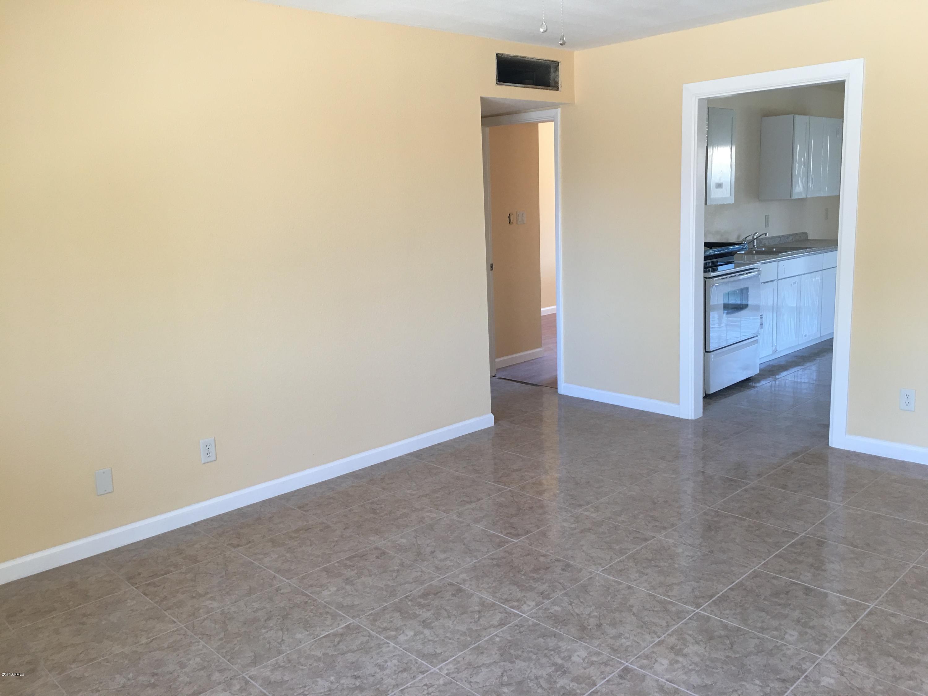 1541 West Vineyard Road Phoenix, AZ 85041 - Photo 6 of 30 IMG_5776