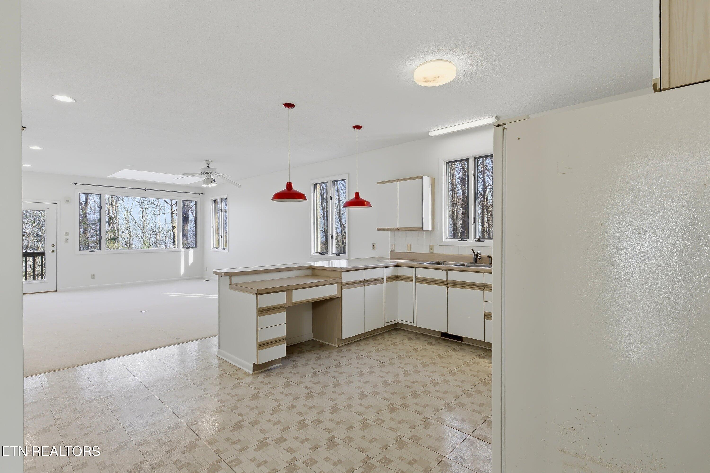 152 Whippoorwill Drive Oak Ridge, TN 37830 - Photo 13 of 28 Second Kitchen