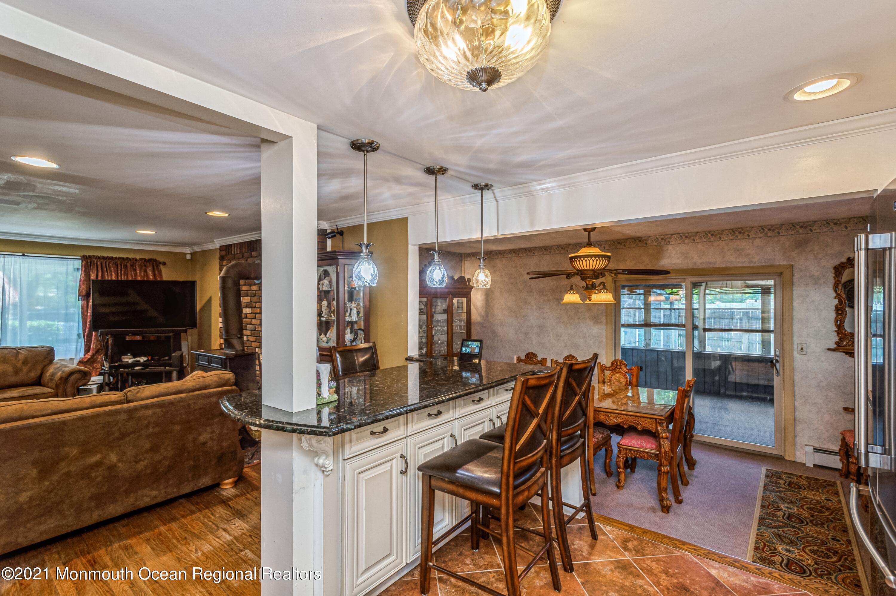 1133 Roe Avenue Point Pleasant, NJ 08742 - Photo 8 of 21 07_1133RoeAvenue_177002_Kitchen_HiRes
