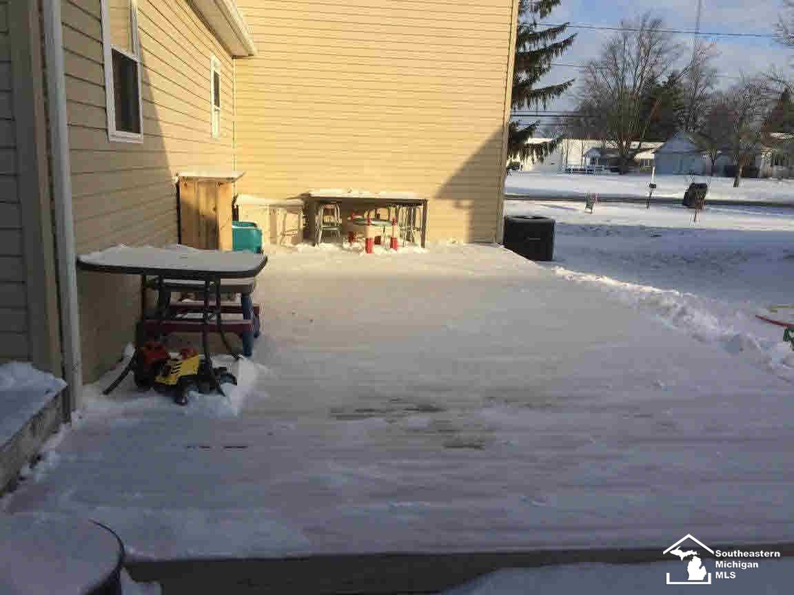 1221 Samaria Road Temperance, MI 48182 - Photo 13 of 14 Back Exterior & Deck