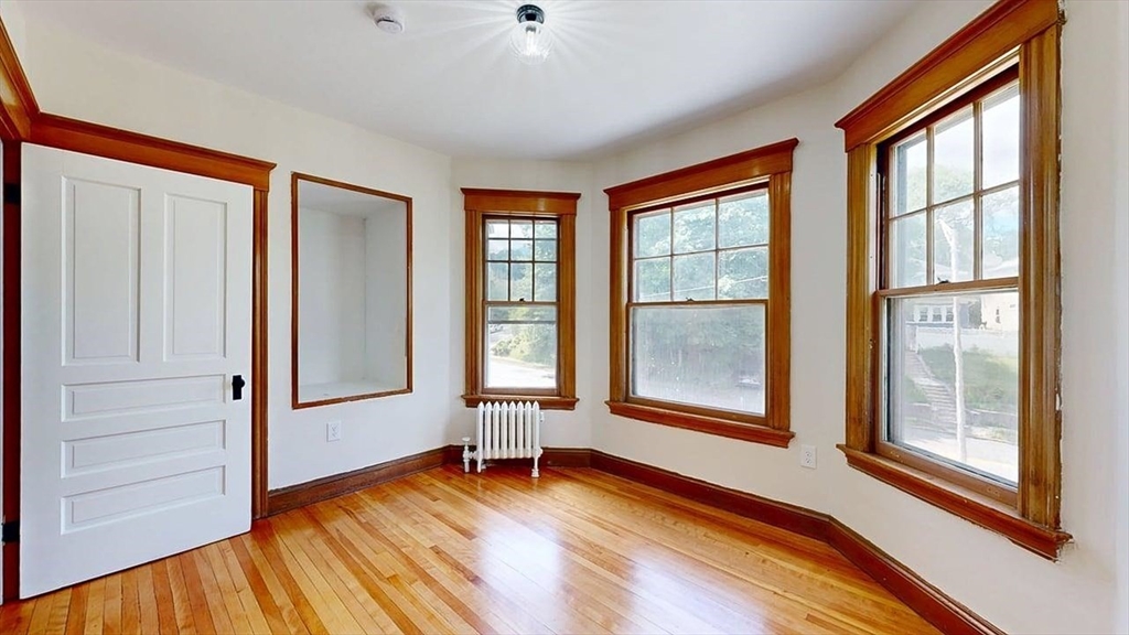 911 Pleasant Street Worcester, MA 01602 - Photo 27 of 42