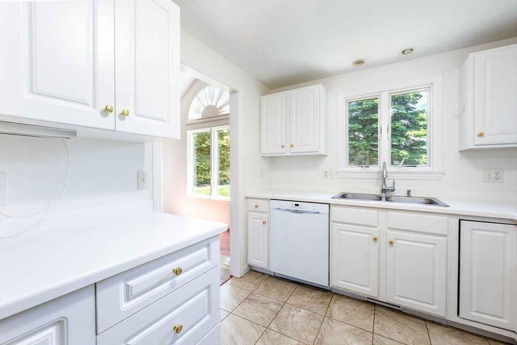 9 Longwood Road, Unit 239 Mashpee, MA 02649 - Photo 11 of 42 Gallery Image 11