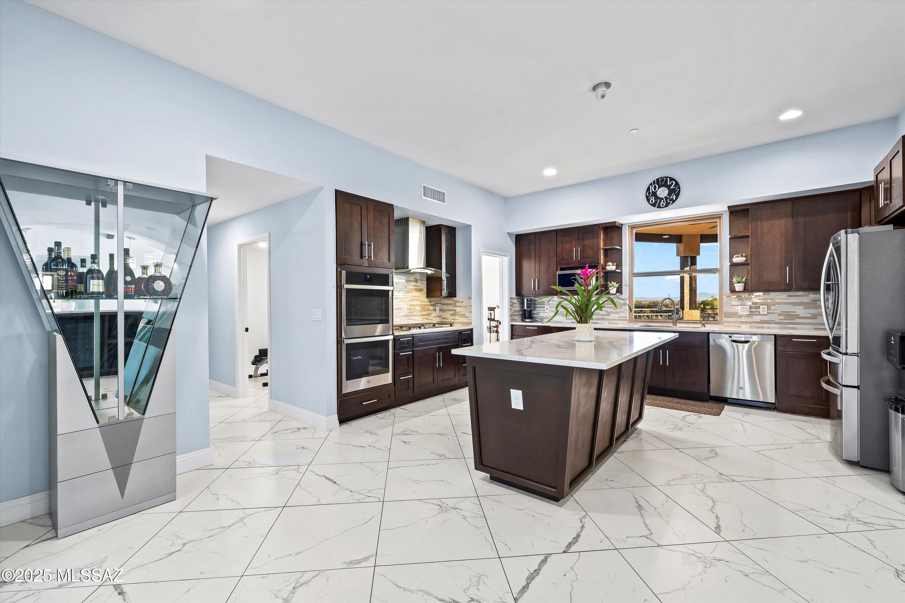 4620 East Swans Nest Road Tucson, AZ 85718 - Photo 14 of 45 Kitchen