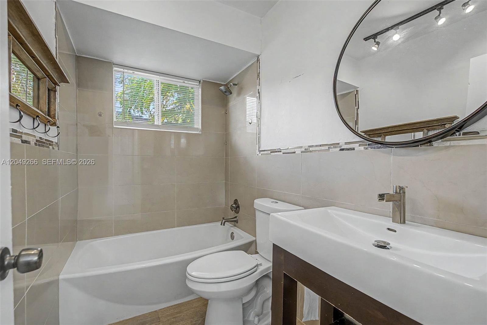 11860 Southwest 81st Road, Unit 11860 Pinecrest, FL 33156 - Photo 12 of 24
