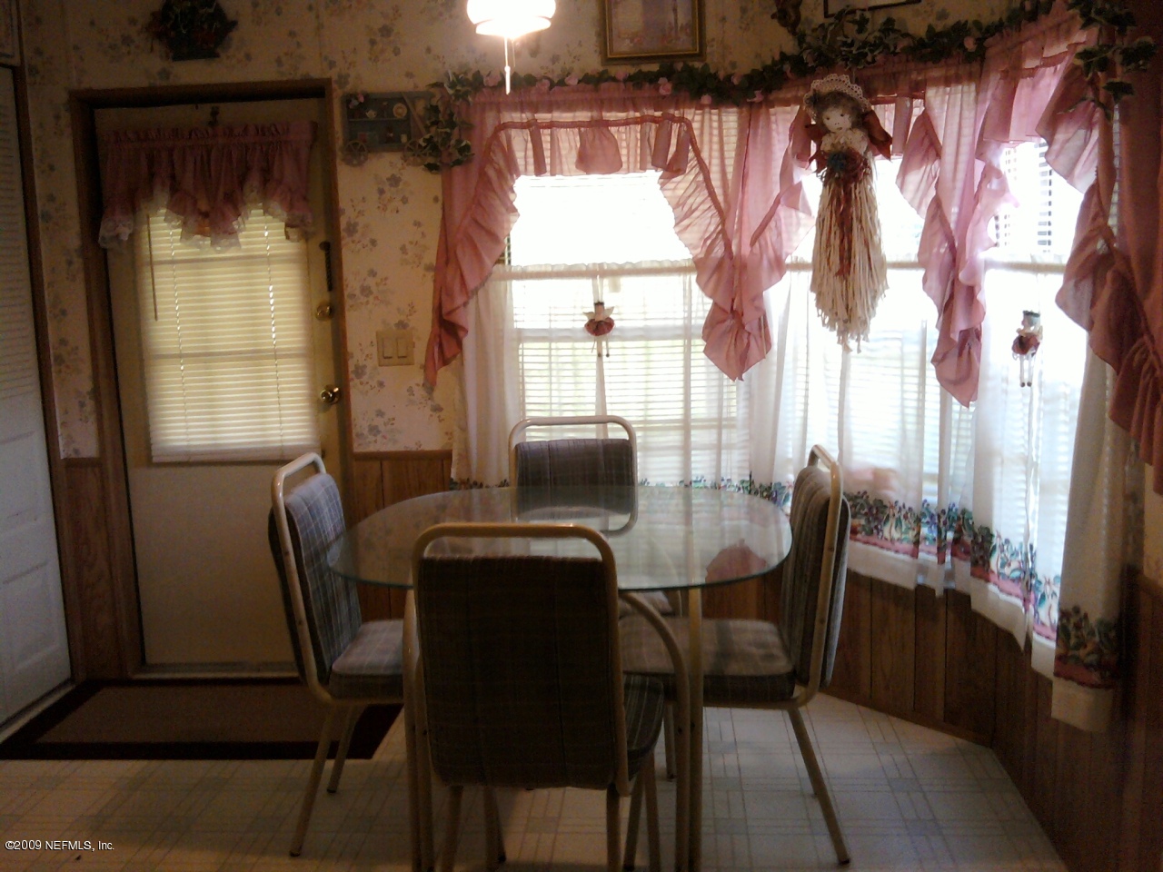 8465 Glenn Williamson Road Macclenny, FL 32063 - Photo 4 of 28 BREAKFAST ROOM