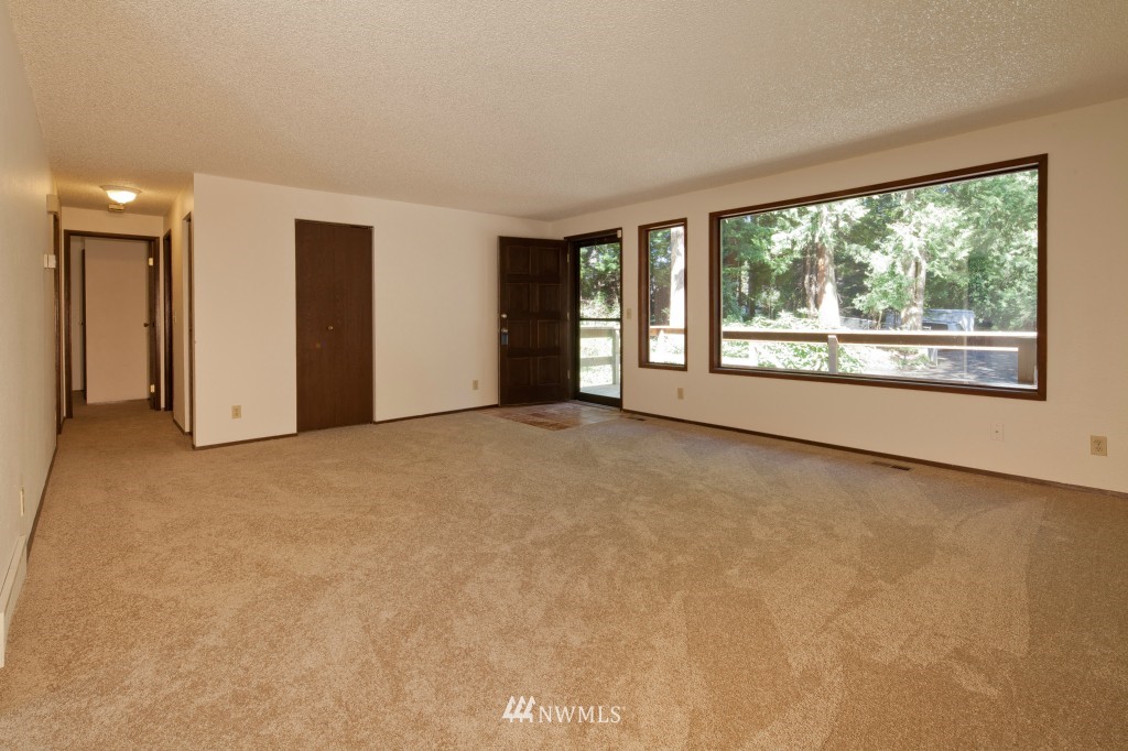 4928 200th Street Southeast Bothell, WA 98012 - Photo 6 of 11