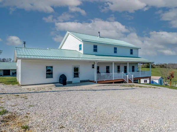 $272,000 | 607 Saunders Lane, Hillsboro, KY 41049