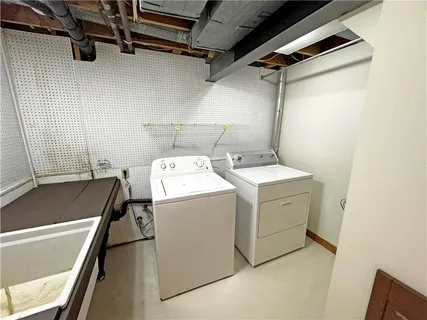 $260,000 | 9550 Laurel Avenue, Irwin, PA 15642