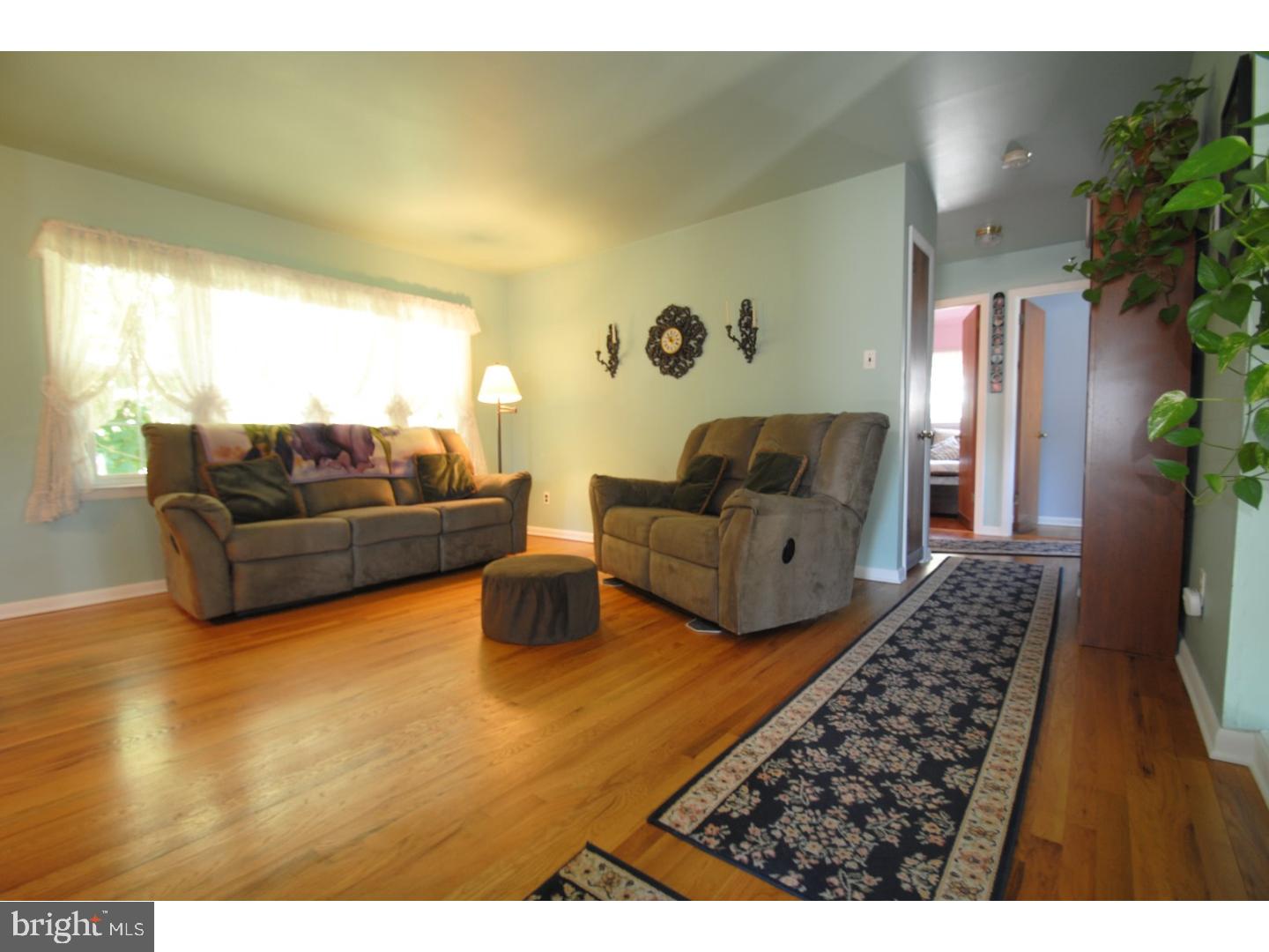 1121 Maplefield Road Newark, DE 19713 - Photo 2 of 16